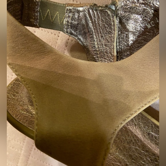 Bravo browns beige wedge sandals with inside facing zipper - size 9.5 - Picture 4 of 8